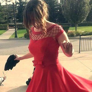 Meet your Posher, Jenn